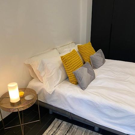 Apartamento Beautiful Modern Studio In High Street Kensington Londres Exterior foto