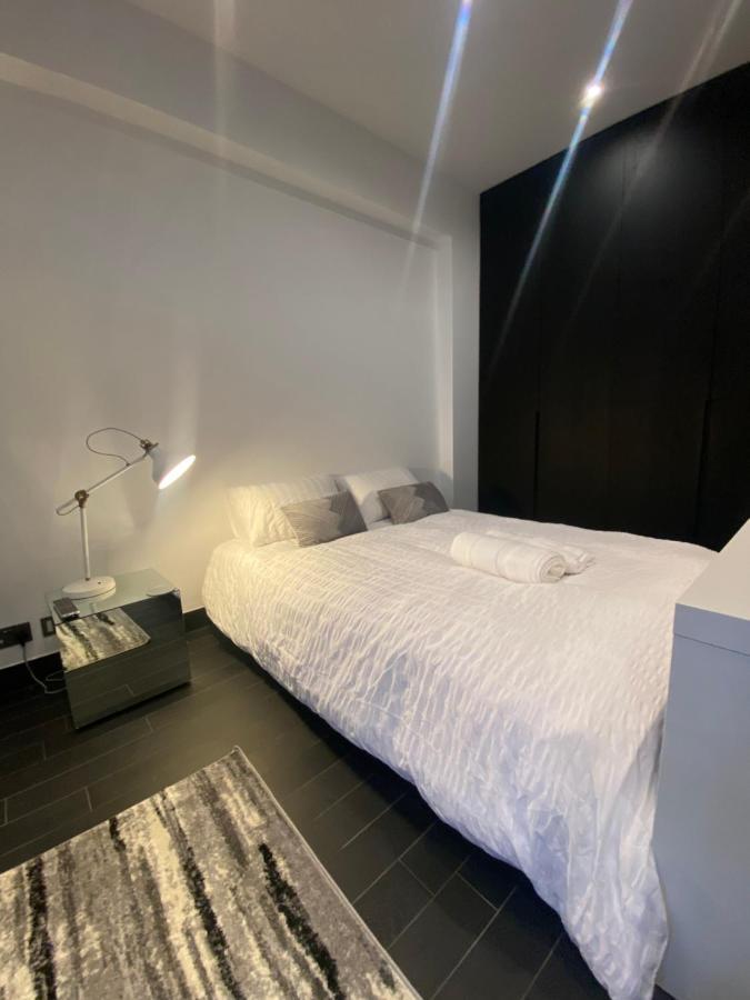 Apartamento Beautiful Modern Studio In High Street Kensington Londres Exterior foto