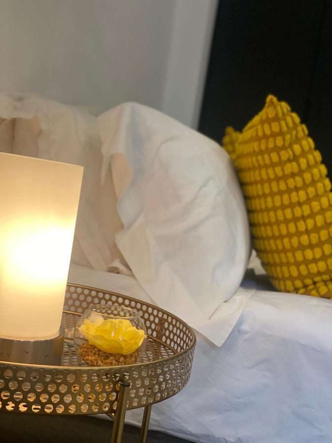 Apartamento Beautiful Modern Studio In High Street Kensington Londres Exterior foto