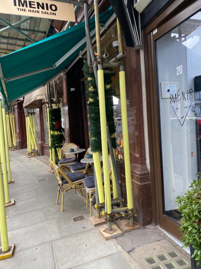 Apartamento Beautiful Modern Studio In High Street Kensington Londres Exterior foto
